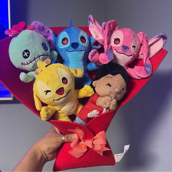 Disney Other - Disney Stitch & Friends Plush Valentine Day Gift Bouquet